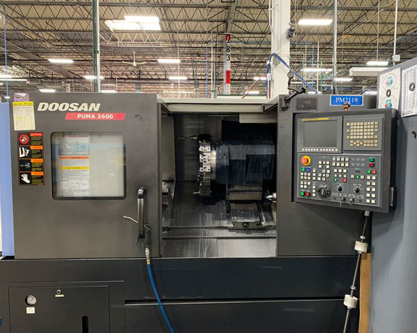 DOOSAN PUMA 2600